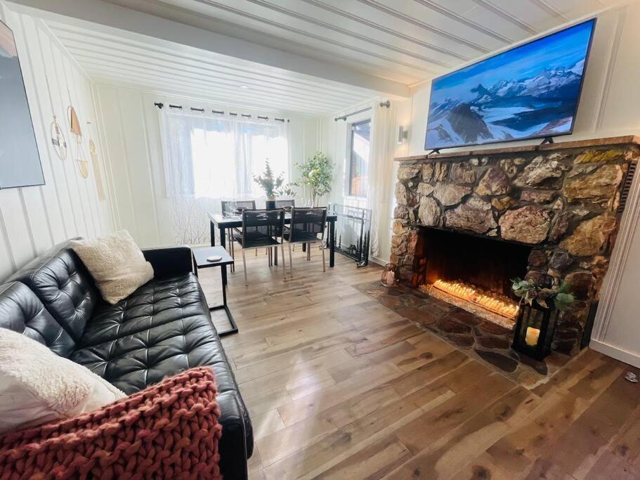 Sled-Ski Lakeside Village Cabin - Spa - Bbq - Firepit - Loft - Games Біг-Бер-Лейк Екстер'єр фото