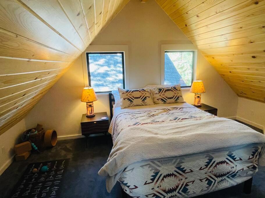 Sled-Ski Lakeside Village Cabin - Spa - Bbq - Firepit - Loft - Games Біг-Бер-Лейк Екстер'єр фото